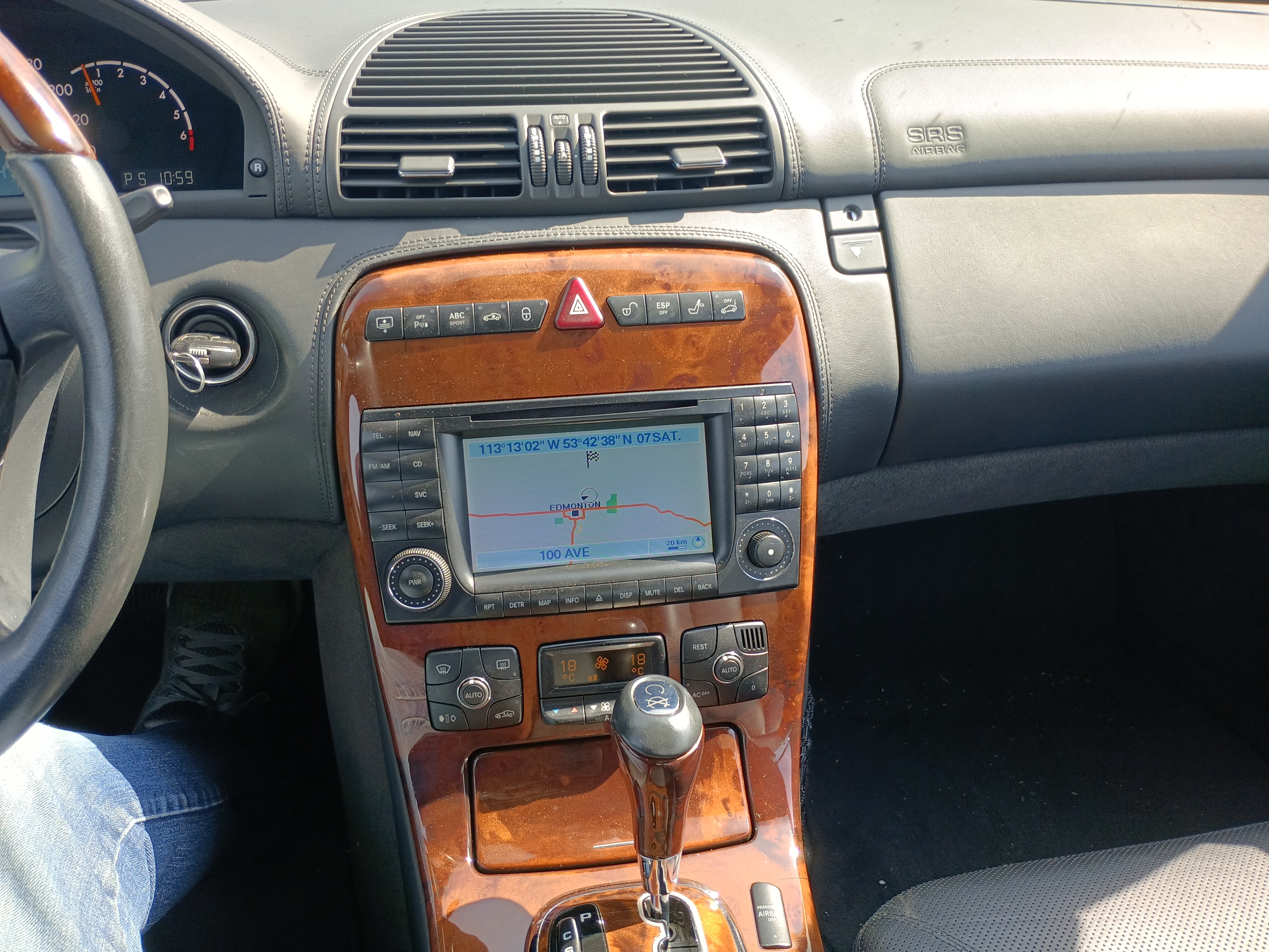 Optional Navigation and Bose stereo. Dual climate controls.